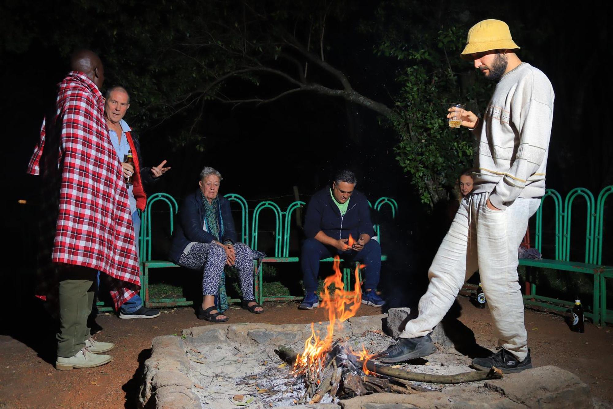 Rhino Tourist Camp Hotel Ololaimutiek Bagian luar foto