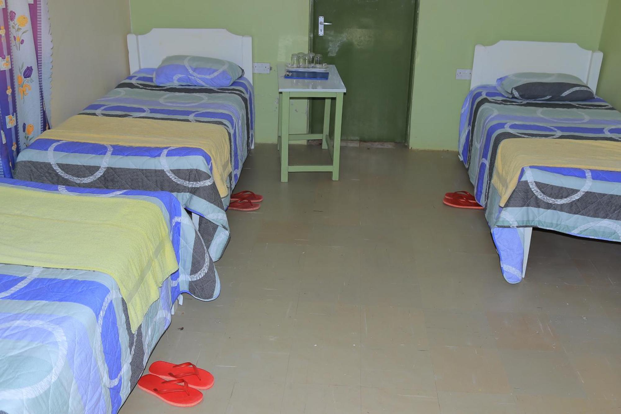 Rhino Tourist Camp Hotel Ololaimutiek Bagian luar foto