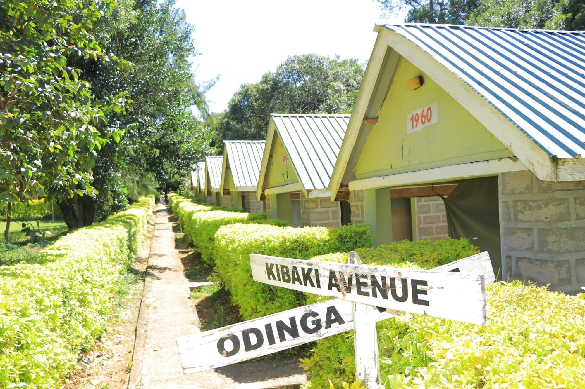 Rhino Tourist Camp Hotel Ololaimutiek Bagian luar foto